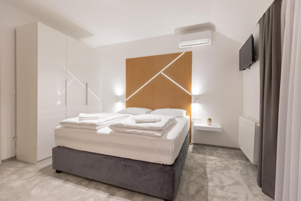 Apartmani I Sobe Pejacevic Ösek Dış mekan fotoğraf
