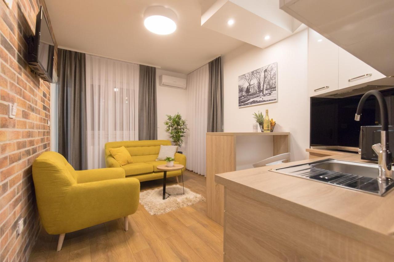 Apartmani I Sobe Pejacevic Ösek Dış mekan fotoğraf
