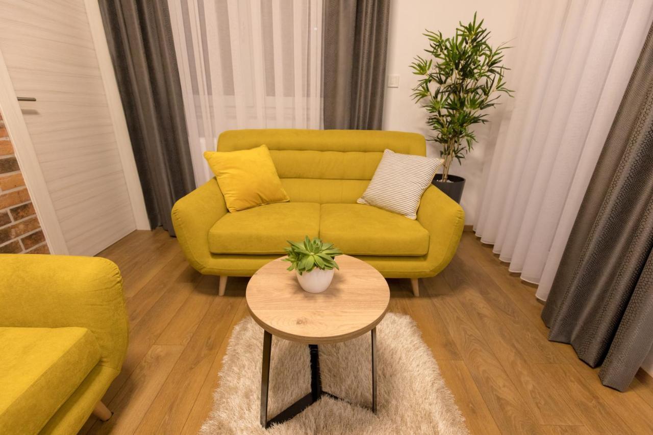 Apartmani I Sobe Pejacevic Ösek Dış mekan fotoğraf