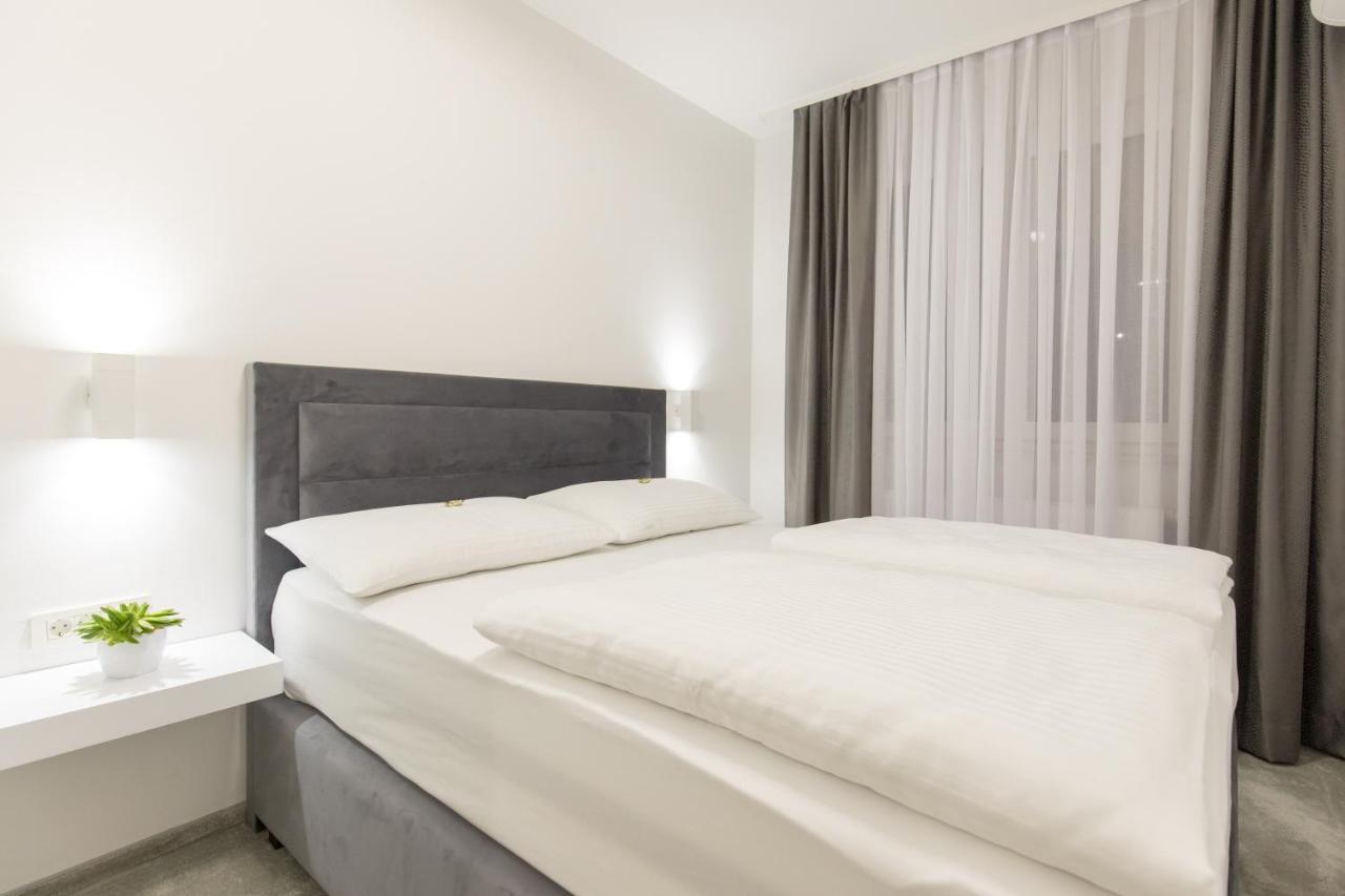 Apartmani I Sobe Pejacevic Ösek Dış mekan fotoğraf